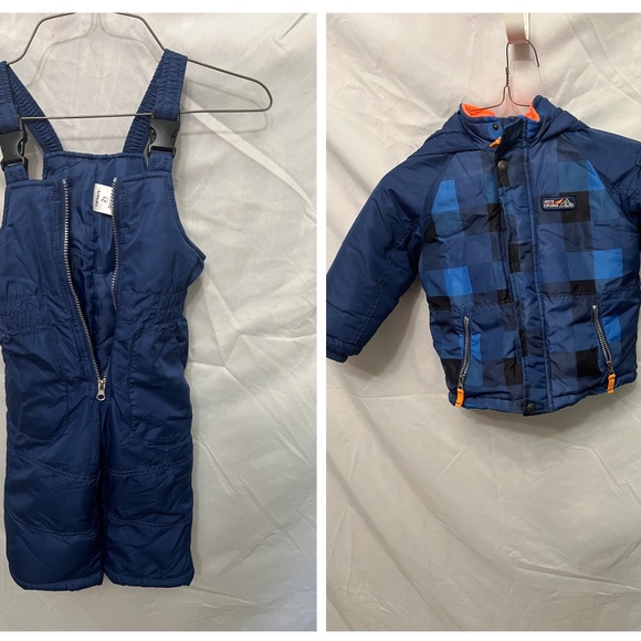 Boys Carter’s size 2T snow bibs and coat - Picture 1 of 10
